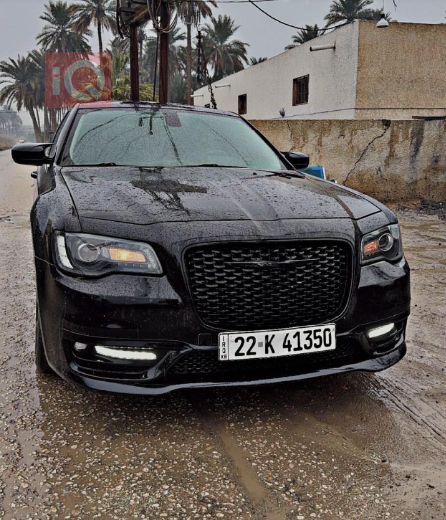 کرایسلەر 300